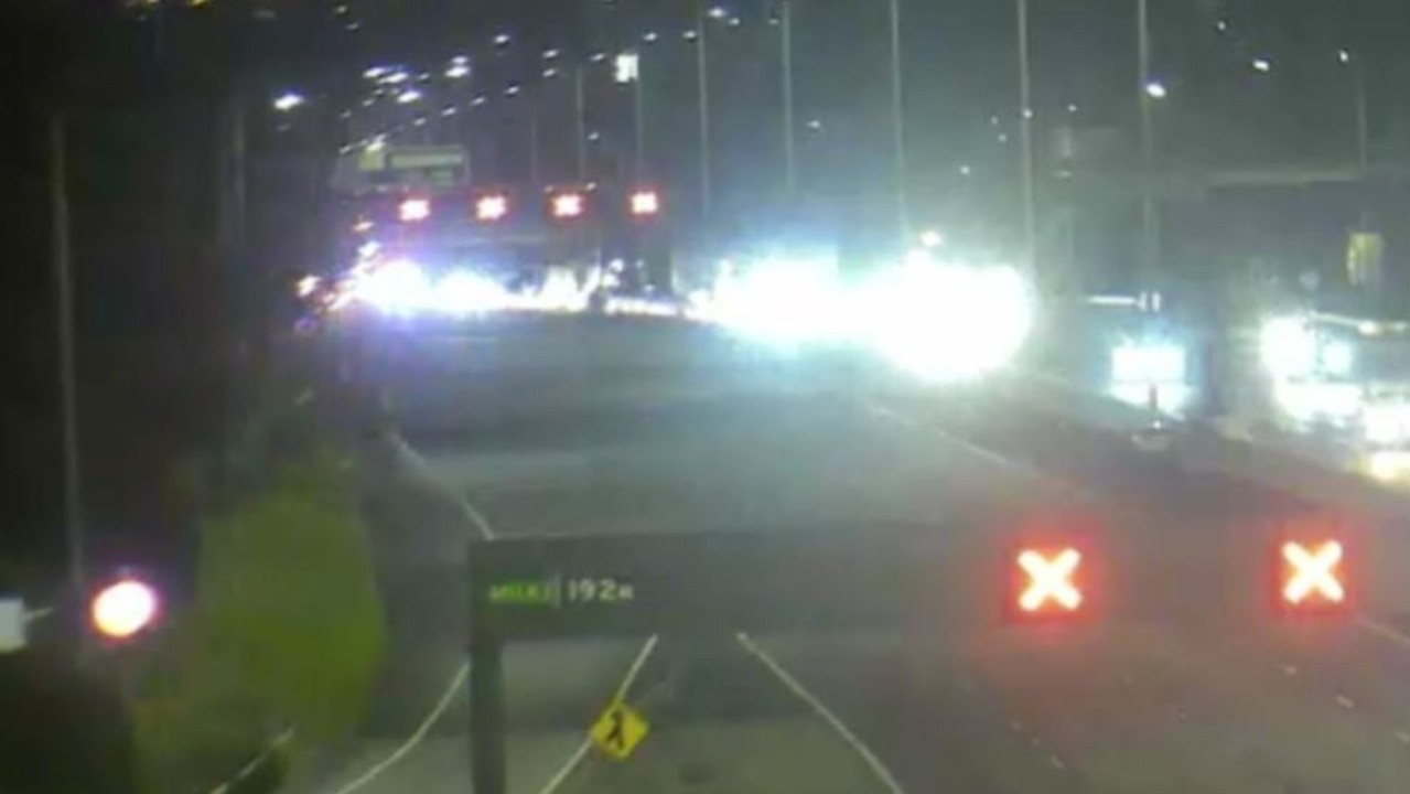 Traffic came to a halt on a major Melbourne highway Monday night after multiple cars and a B double were involved in a horrific collision. Photo: Courtesy / VicTraffic