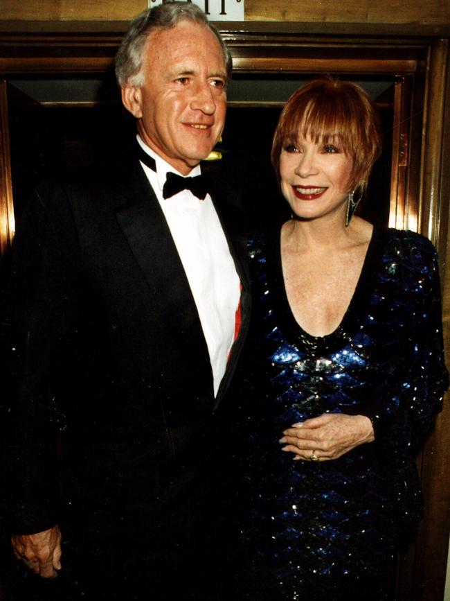 Andrew Peacock with actor Shirley MacLaine in London in 1992.