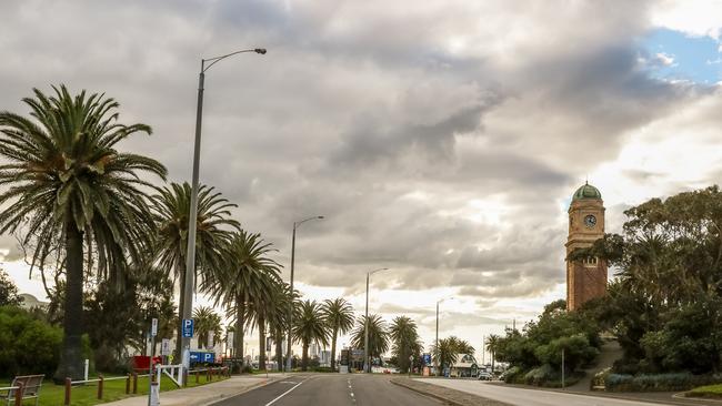 An empty Marine Parade in St Kilda on the weekend. Picture: Asanka Ratnayake