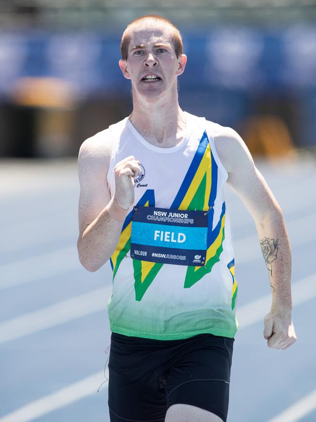 200m PA Under 20 athlete Zander Field from Mingara. .