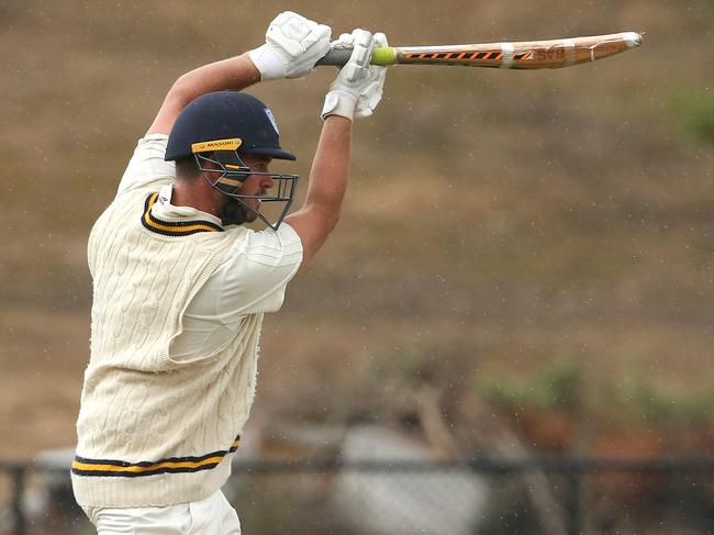 Mitch Carey drives on the up during Balwyn’s victory over Plenty Valley. Picture: Hamish Blair