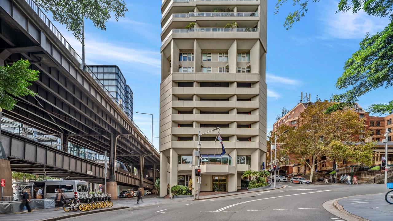Parking spaces were located near Circular Quay.