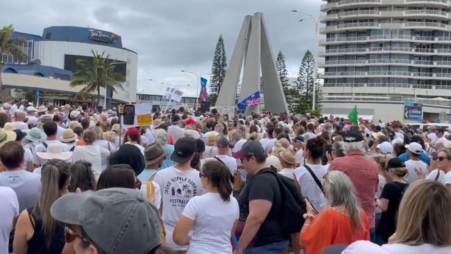 Protesters at an anti Covid vaccine mandate protest at Coolangatta Pictures: 10 News Queensland