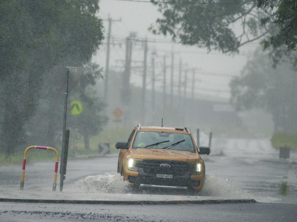 Lismore prepares for the expected deluge from Cyclone Alfred. Picture: NewsWire / Glenn Campbell