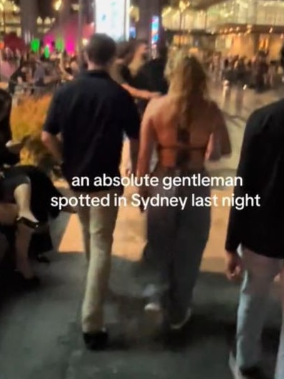 He was described as ‘an absolute gentleman’ by an onlooker who secretly recorded them and shared it online. Picture: TikTok/@anna.isabele