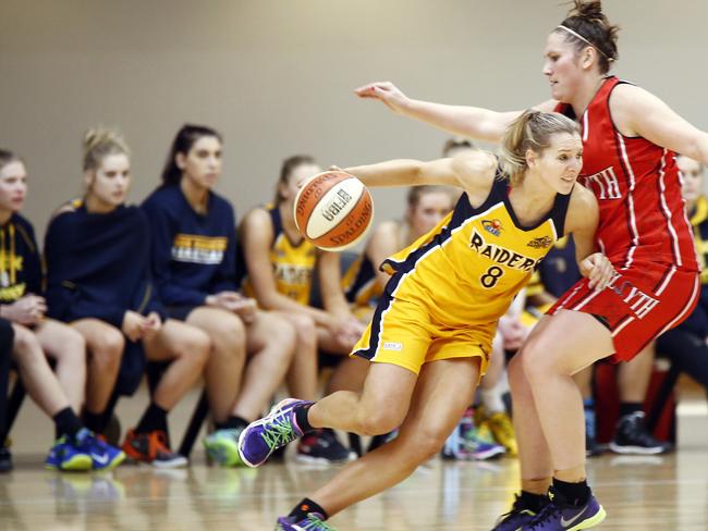 s03kn206basketball: knox raiders v kilsyth cobrasPictured is knox #8 Jess May  and kilysth #9 Sarah ParsonsPicture: Paul Loughnan