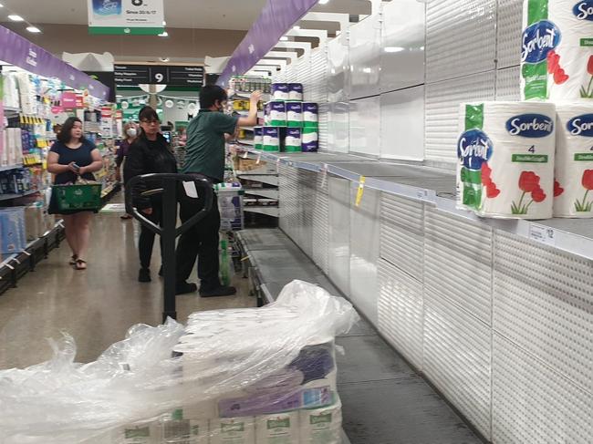 Panic buying at Woolworths at Hilton in South Australia as the state records new local Covid-19 cases for the first time in 211 days. Picture: Twitter/@ColinJamesTiser