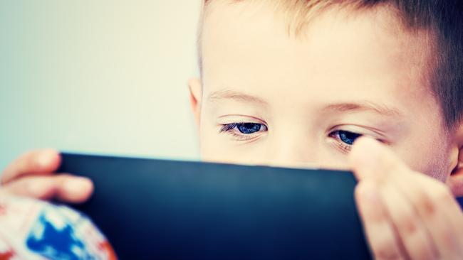 The federal government will legislate against social media exposure in young children.