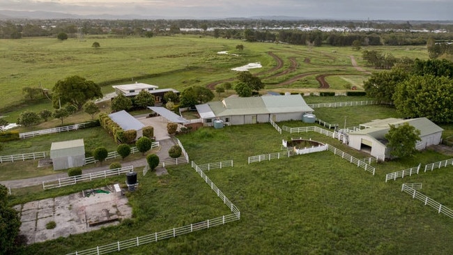 There are 10 horse and cattle yards.