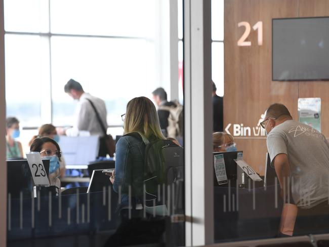 MELBOURNE FLIGHT ARRVING ADELAIDE. QF675 - gate 24. Pictured at Adelaide Airport on the 11th February, 2021. Picture: Tricia Watkinson