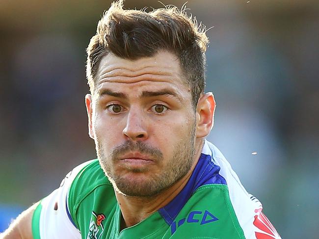 CANBERRA, AUSTRALIA - APRIL 01: Aidan Sezer of the Raiders runs the ball during the round five NRL match between the Canberra Raiders and the Parramatta Eels at GIO Stadium on April 1, 2017 in Canberra, Australia.  (Photo by Mark Nolan/Getty Images)