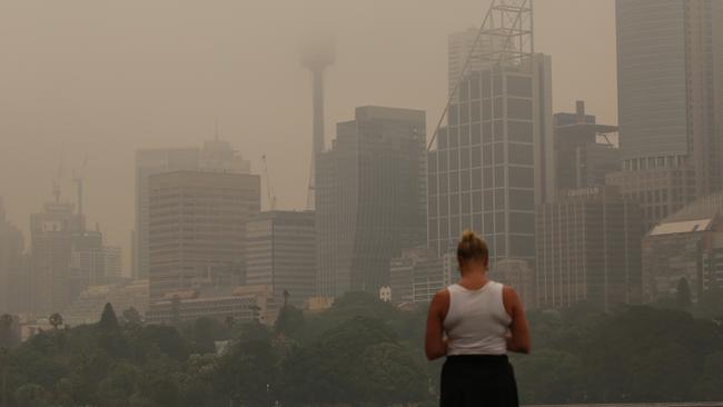 A hazardous smoke haze will again settle over Sydney on Thursday. Picture: Christian Gilles