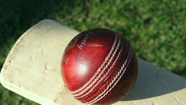 Undated : Generic cricket bat and ball.