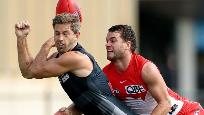 Kelly says 33-year-old former captain Callan Ward is showing no signs of slowing down after an impressive second half of 2023 back in a full-time midfield role. Picture: Matt King / Getty Images