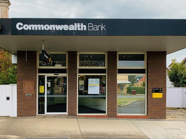 The front of the Commonwealth Bank in Creswick, Victoria. The branch is closing in November 2019. Picture: Supplied.