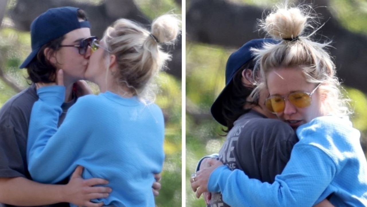 Public kiss confirms star’s same-sex romance
