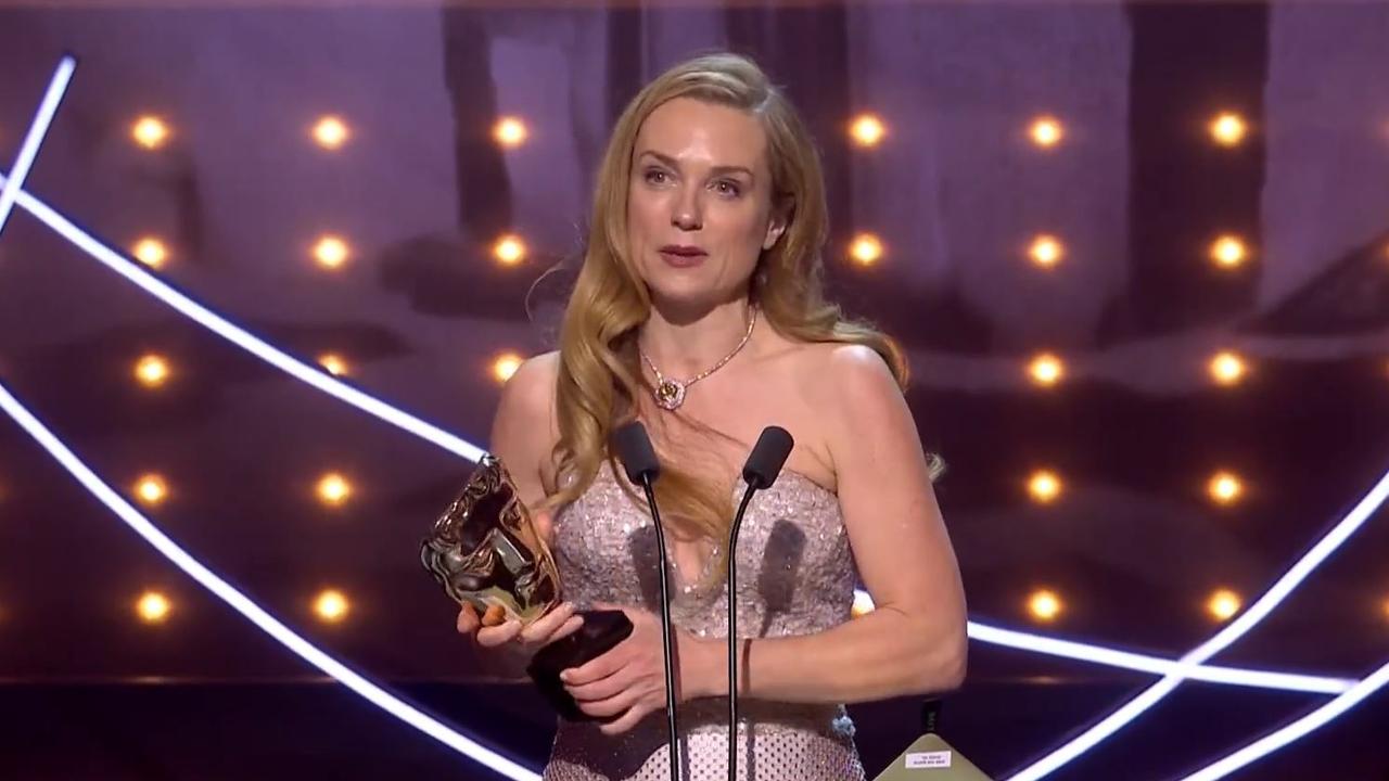 Baftas Mixed Up Best Supporting Actress Winner Kerry Condon With Carey Mulligan Daily Telegraph