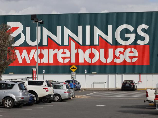 ADELAIDE, AUSTRALIA - NewsWire Photos AUGUST 24,  2021: A general view including signage of Bunnings store in Mile End, Adelaide. NCA NewsWire / David Mariuz