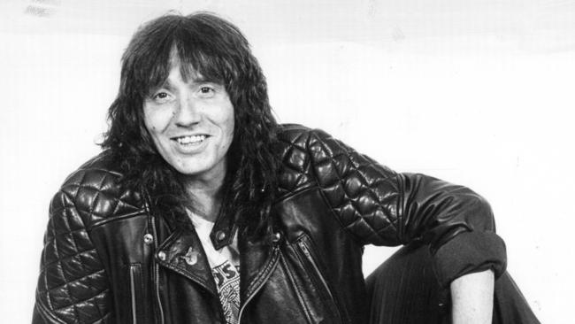 **This picture has a scanned reverse - see associated content at the bottom of the details window** Stevie Wright, singer. NOTE: Easy Beats has their own file.