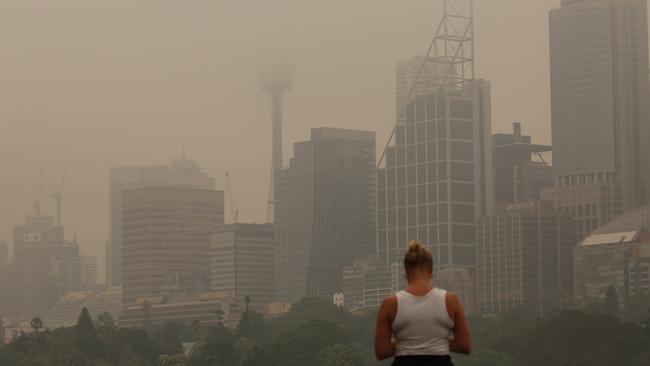 Smoke covered the Sydney CBD this week. Picture: Christian Gilles