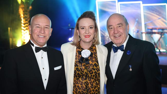 Steve Minnikin, Brooke Patterson and Rob Borbidge at the Gold Coast Business Excellence Awards 2024 Gala for Gold Coast at Large. Picture, Portia Large.