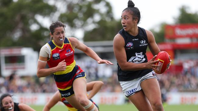 Vescio in action against the Crows. Picture: Matt Turner/AFL Photos