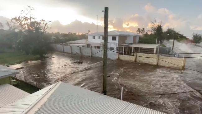 An eruption at Hunga-Tonga-Hunga-Ha'apai has caused a tsunami. Picture: Twitter, @sakakimoana