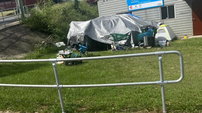 A makeshift camp near Wide Bay Rowing Club on the Mary River.