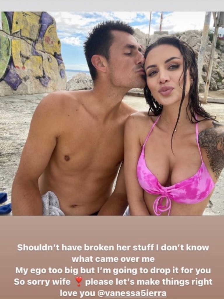 Tomic's Instagram Stories apology to Sierra.