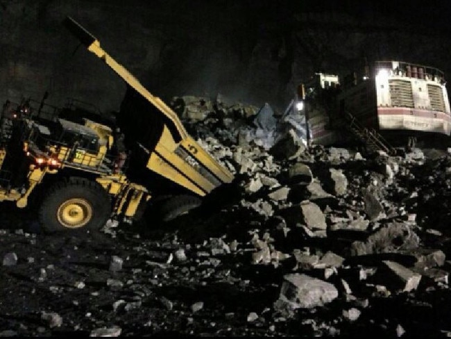 APN060513DAWSON: A photo has surfaced showing a mine wall collapse at Anglo American's Dawson coal mine near Moura in Central Queensland.