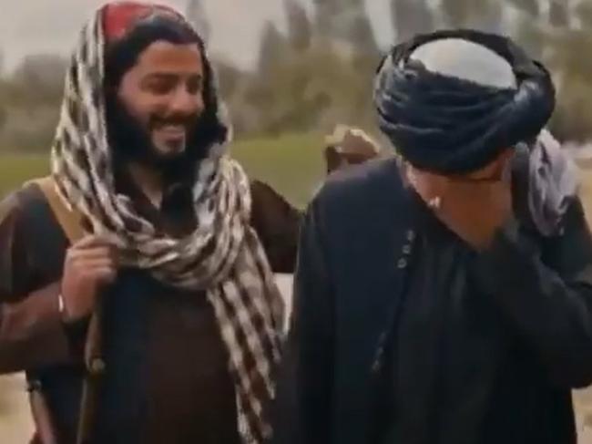 Taliban fighter collaspes in laughter when asked about Afghans democratically votiing in women politicians