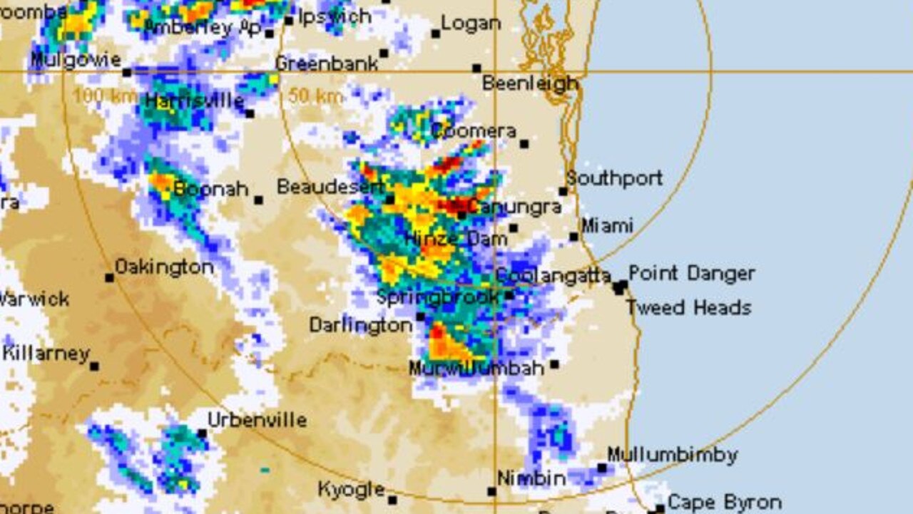 Gold Coast weather: Thunderstorm bears down on Coast with gusty winds ...