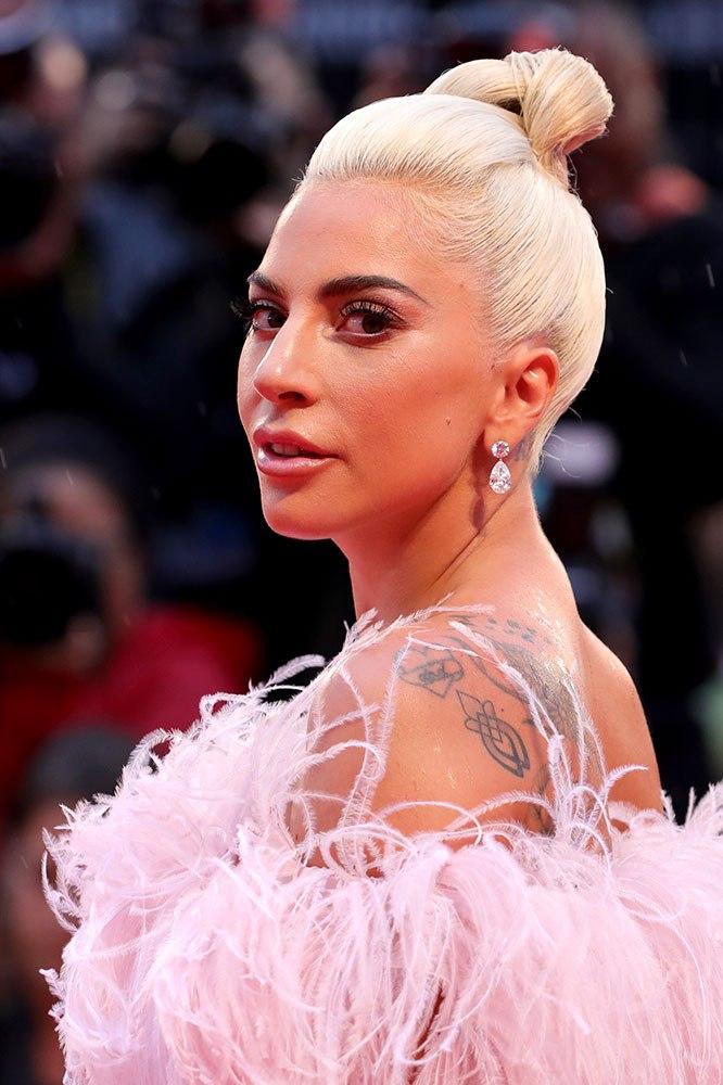 Lady Gaga S Hairstylist On Going Platinum Blonde Without Breakage