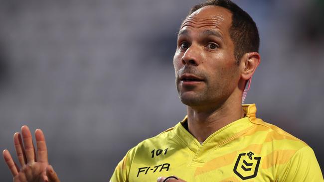 SYDNEY, AUSTRALIA - SEPTEMBER 26: Referee Ashley Klein reacts during the round 20 NRL match between the Cronulla Sharks and the Canberra Raiders at Netstrata Jubilee Stadium on September 26, 2020 in Sydney, Australia. (Photo by Mark Kolbe/Getty Images)