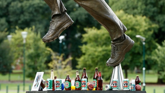 Cricket fans have also left beers for the the Australian icon. Picture: Darrian Traynor/Getty Images