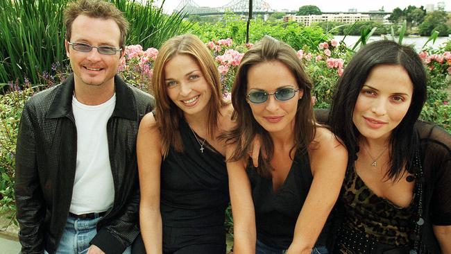 Members of Irish band The Corrs Jim with Caroline, Sharon and Andrea at Stamford Plaza in Brisbane, Queensland 24 Aug 2001. band/corrs