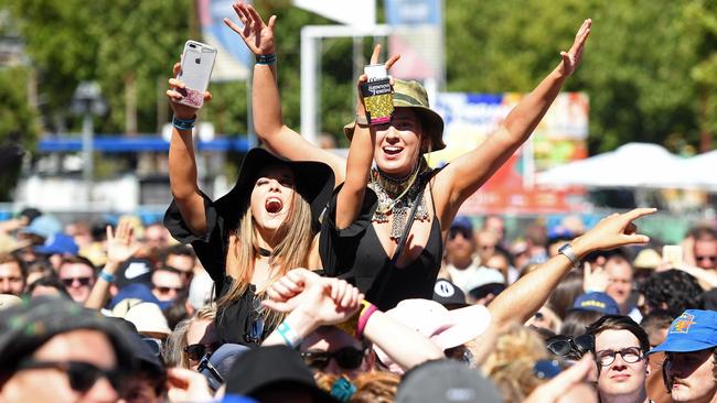 Review: 2017 St Jerome’s Laneway Festival, Hart’s Mill, Port Adelaide ...