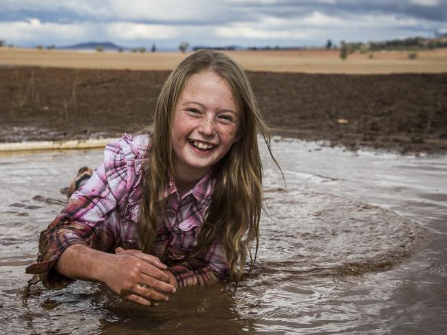 Ella’s dad has been working off the farm to save it from getting repossessed by the bank. Picture: Dylan Robinson