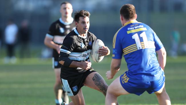 Cadyn Rosemeyer on attack for Terrigal. Picture: Sue Graham