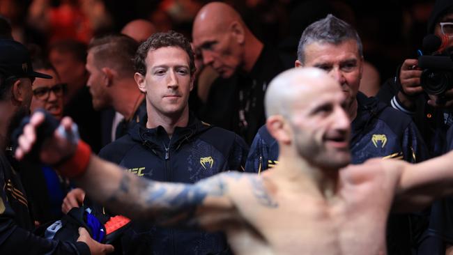 Mark Zuckerberg was part of Alex Volkanovski’s team for the main event. (Photo by Sean M. Haffey/Getty Images)