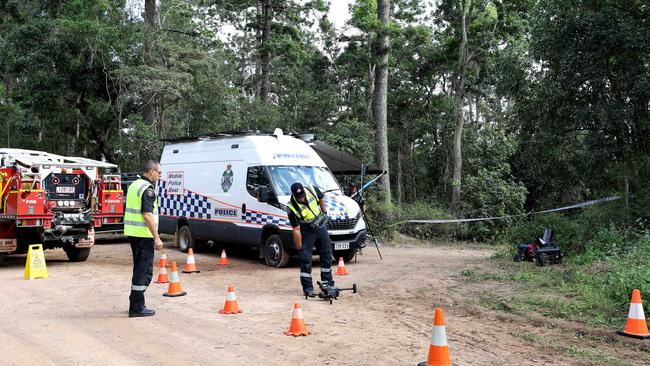 Police and SES conduct a search in Good Night Scrub National Park looking for the missing 17 year old Pheobe Bishop. Pics Adam Head
