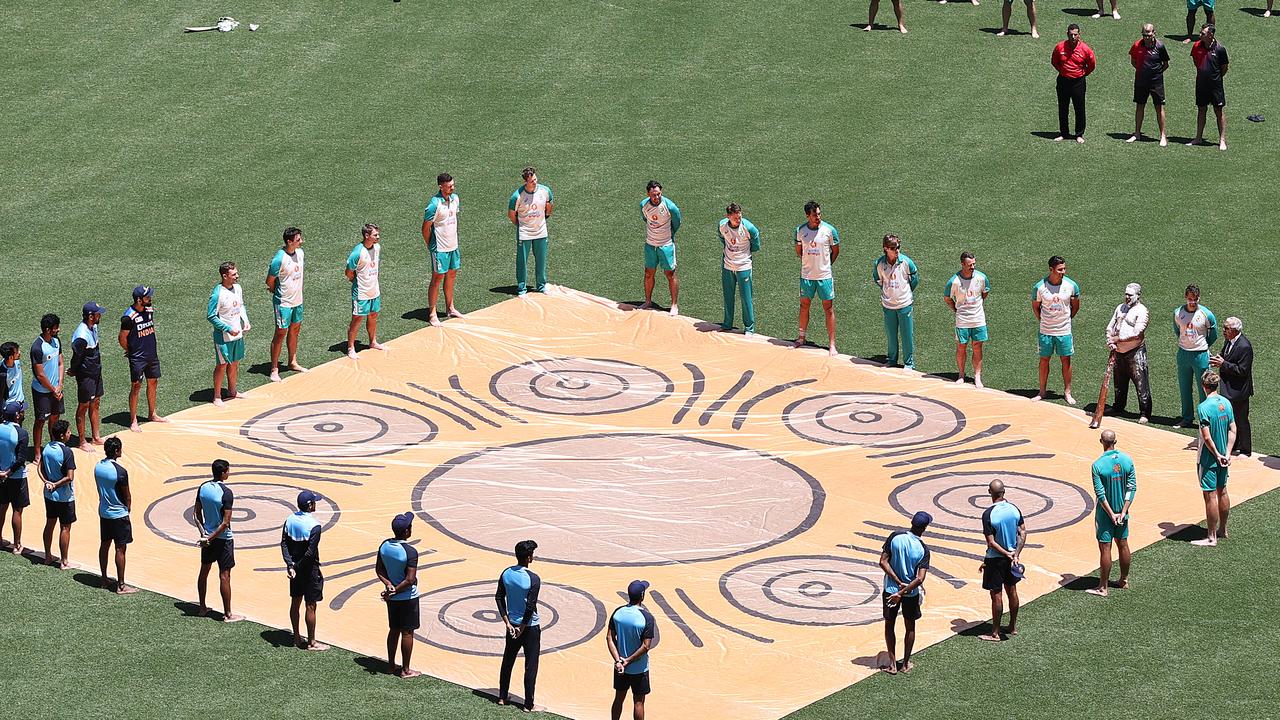 Australia and India united in a Barefoot circle.