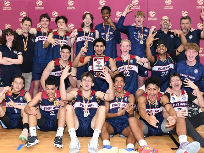 Brisbane State High School celebrating the 2022 CBSQ championship. Picture: Highflyer Images/Basketball Qld