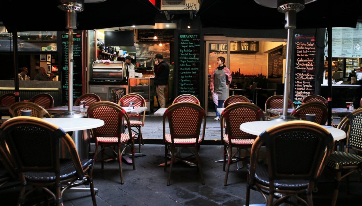 Outdoor street-dining proposal to kickstart Melbourne's cafe culture