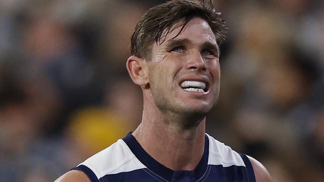 MELBOURNE, AUSTRALIAÃ June 21 , 2024.  AFL Round 15. Carlton vs Geelong at the MCG.   Tom Hawkins of the Cats limps off the ground late in the 3rd qtr   . Pic: Michael Klein