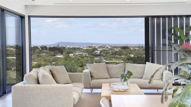 5 Pembroke Road, Portsea.