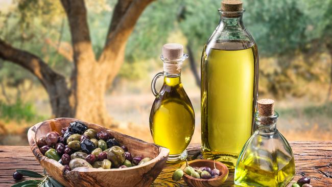 Studies show that even high consumptions of olive oil have little impact on weight gain and obesity.