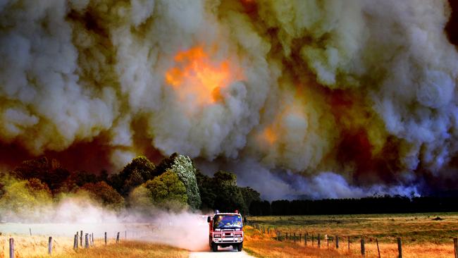 Regional Victorians are paying higher electricity tariffs to secure all Victorians against the threat of powerlines once again sparking catastrophic fires – such as those on Black Saturday 2009. Picture: Alex Coppel