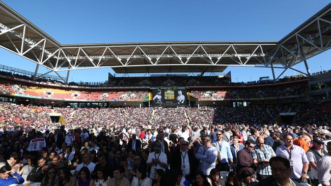 Excited fans at Suncorp Stadium for the bout between Manny Pacquiao and Jeff Horn. Pic Peter Wallis