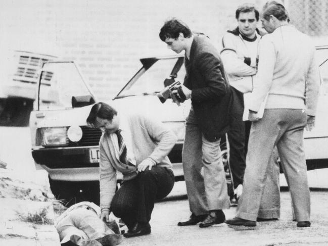 The boy of Warren Lanfranchi, a drug dealer, after he was shot dead by Det-Sgt Roger Rogerson in 1981.